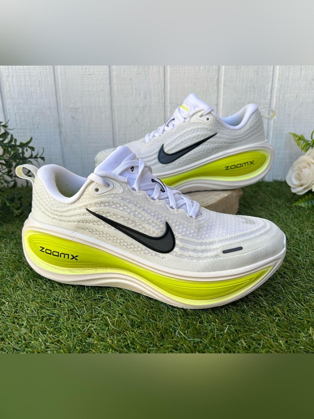 Nike Vomero Plus
Women's  Cyber/White/Black ZoomX  size 7.5 gently used